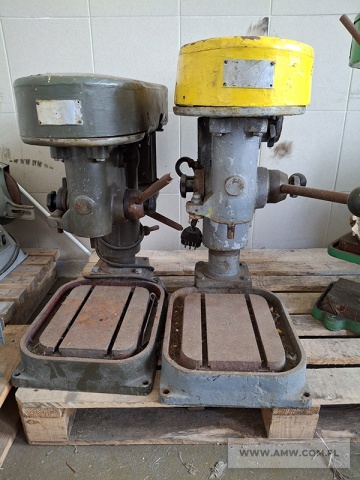 Sprzęt warsztatowy - pakiet zawierający 3 poz. asort., w tym: szlifierka stołowa 2-tarczowa SZ 120/125 - 2 szt., wiertarka stołowa kolumnowa E1516B - 1 szt., wiertarka stołowa WS-15 - 3 szt. 